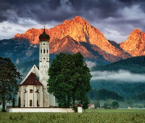 Chmury, Schwangau, Góry, Las, Region Allgau, Niemcy, Alpy, Bawaria, Mgła, Kościół Eglise Saint Coloman, Drzewa