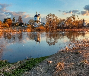 Drzewa, Jesień, Wschód słońca, Cerkiew, Jezioro