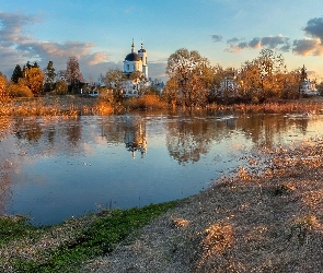 Jezioro, Jesień, Cerkiew, Wschód słońca, Drzewa