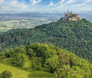 Góra Hohenzollern, Zalesiona, Niemcy, Drzewa, Wzgórze, Badenia-Wirtembergia, Zamek Hohenzollern