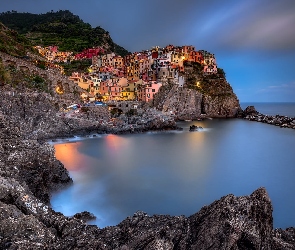 Cinque Terre, Gmina Riomaggiore, Włochy, Zatoka, Kolorowe, Morze Liguryjskie, Domy, Manarola