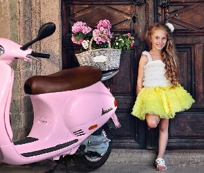 Różowy, Kwiaty, Kosz, Skuter Vespa, Dziewczynka