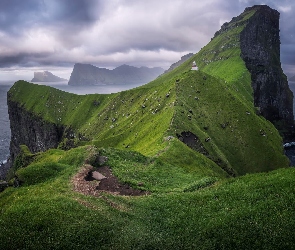 Kallur Lighthouse, Latarnia morska, Wyspy Owcze, Morze, Góry, Dania, Wyspa Kalsoy