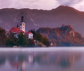 Jezioro Bled, Słowenia, Zachód słońca, Kościół Zwiastowania Marii Panny, Góry, Alpy Julijskie, Wyspa Blejski Otok