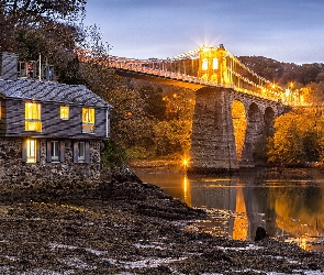 Menai Suspension Bridge, Walia, Anglia, Drzewa, Dom, Rzeka, Światło, Most