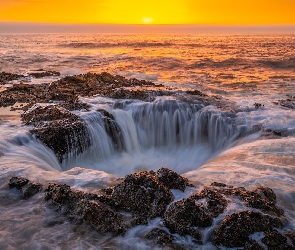 Morze, Wybrzeże, Zachód słońca, Thors Well, Stan Oregon, Skały, Stany Zjednoczone, Cape Perpetua