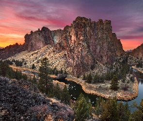 Stany Zjednoczone, Crooked River, Drzewa, Zachód słońca, Rzeka, Skały, Stan Oregon, Park stanowy Smith Rock, Góry