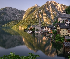 Miasteczko, Austria, Domy, Góry, Alpy Salzburskie, Jezioro Hallstattersee, Hallstatt