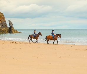 Morze, Konie, Skała, Jeźdźcy, Plaża