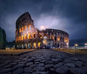 Rzym, Włochy, Drzewa, Amfiteatr Flawiuszów, Noc, Światła, Koloseum