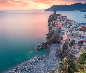 Domy, Morze, Vernazza, Włochy, Cinque Terre, Wybrzeże