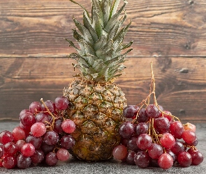 Ananas, Winogrona