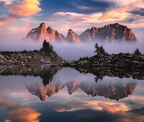 Jezioro, Kamienie, Góry, Mgła, Stan Waszyngton, Alpine Lake, Stany Zjednoczone, Odbicie