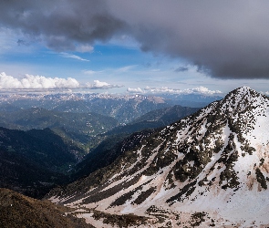 Góry, Coma Pedrosa, Andora, Szczyt, Niebo, Pireneje wschodnie, Chmury, Śnieg