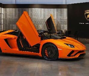 Pomarańczowe, 2021, Lamborghini Aventador