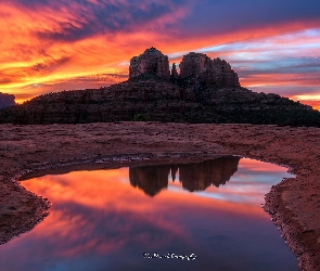 Kałuża, Skały, Arizona, Stany Zjednoczone, Sedona, Wschód słońca