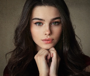 Modelka, Bogdana Kadritskaya, Kobieta