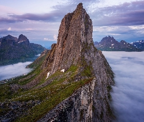 Norwegia, Senja, Segla, Góry, Skała, Mgła