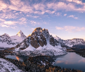 Park Prowincjonalny Mount Assiniboine, Kolumbia Brytyjska, Jeziora, Kanada, Zima, Góry, Góra Mount Assiniboine, Jezioro Cerulean, Jezioro Sunburst Lake
