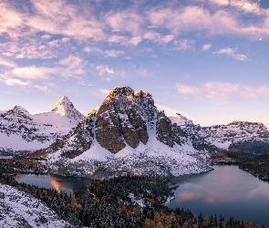 Park Prowincjonalny Mount Assiniboine, Kolumbia Brytyjska, Jeziora, Kanada, Zima, Góry, Góra Mount Assiniboine, Jezioro Cerulean, Jezioro Sunburst Lake