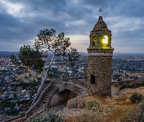 Stany Zjednoczone, Drzewa, Mosty, Chmury, Wieża, Góra Rubidoux, Stan Kalifornia, Riverside, Park