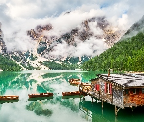 Góry, Dom, Lasy, Drewniany, Mgła, Łódki, Dolomity, Jezioro, Pragser Wildsee