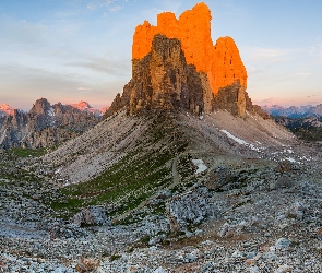 Włochy, Tre Cime di Lavaredo, Dolomity, Góry, Rozświetlony, Masyw