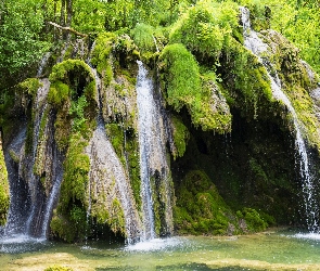 Francja, Baume les Messieurs, Cascade des Tufs, Wodospad, Omszone, Skały