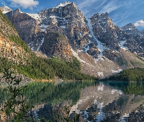 Kanada, Park Narodowy Banff, Moraine Lake, Jezioro, Góry, Drzewa