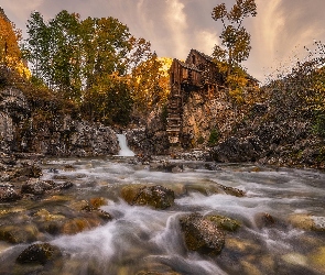 Jesień, Kolorado, Kamienie, Stany Zjednoczone, Drzewa, Skały, Młyn, Rzeka, Crystal River