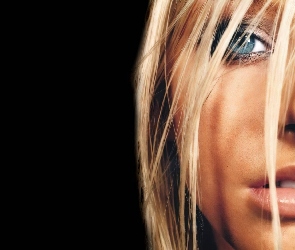 Christina Aguilera, buzia