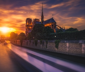 Rzeka Sekwana, Francja, Paryż, Zachód słońca, Katedra Notre Dame
