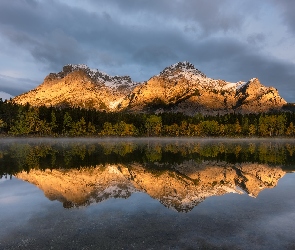 Jezioro, Drzewa, Góry, Las, Alberta, Wedge Pond, Kanada, Odbicie