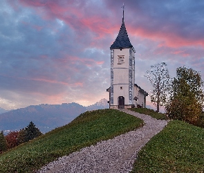 Wzgórze, Słowenia, Wieś Jamnik, Droga, Kościół św Primoza i Felicjana