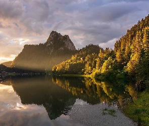 Szwajcaria, Chmury, Jezioro, Góry, Lac de Taney, Drzewa