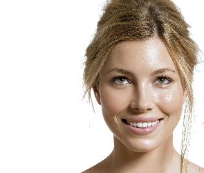 Jessica Biel, Twarz
