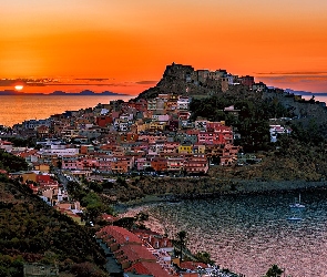 Włochy, Sardynia, Morze, Zachód słońca, Domy, Castelsardo