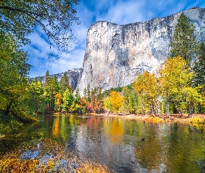 Kalifornia, Rzeka, Stany Zjednoczone, Jesień, Drzewa, Park Narodowy Yosemite, Góry, Merced River