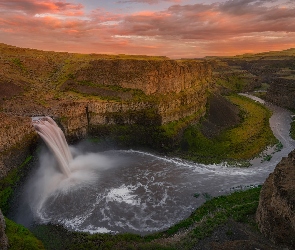 Stany Zjednoczone, Skały, Rzeka, Chmury, Palouse River, Palouse Falls, Stan Waszyngton, Wyżyna Kolumbii, Wodospad