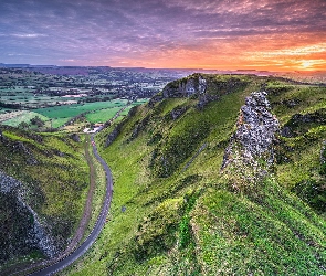 Winnats Pass, Przełęcz, Derbyshire, Wschód słońca, Góry, Anglia, Park Narodowy Peak District