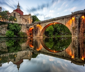 Rzeka Tamega, Amarante, Drzewa, Portugalia, Odbicie, Klasztor, Most, Ponte Sao Goncalo, Kościół