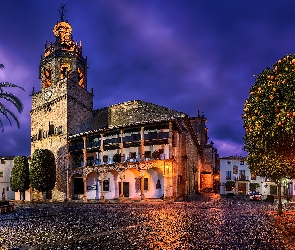 Church Santa Maria la Mayor, Droga, Kościół, Drzewo, Prowincja Malaga, Palma, Hiszpania, Ronda