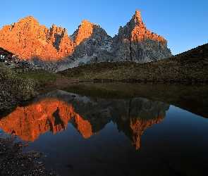 Rośliny, Odbicie, Pale di San Martino, Włochy, Dom, Jezioro, Szczyt Cimon della Pala