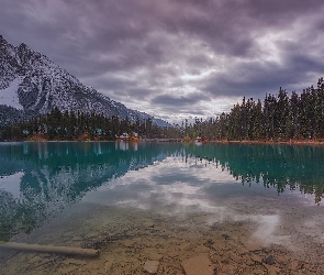 Góry, Kolumbia Brytyjska, Chmury, Kanada, Park Narodowy Yoho, Drzewa, Jezioro, Emerald Lake, Las