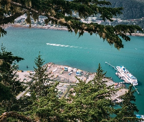 Stany Zjednoczone, Drzewa, Port, Domy, Statek, Kanał Gastineau, Juneau, Alaska, Rzeka