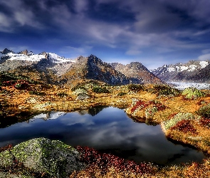 Góry, Aletschgletscher, Szwajcaria, Lodowiec, Niebo, Alpy Berneńskie, Chmury, Jezioro Marjelensee