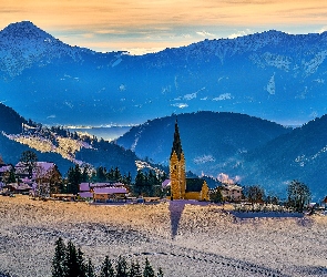 Domy, Kościół, Karyntia, Austria, Góry, Zima