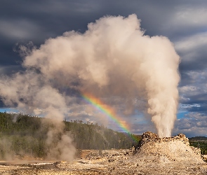 Park Narodowy Yellowstone, Chmury, Castle Geyser, Stany Zjednoczone, Las, Gejzer, Tęcza