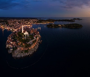 Miasto, Wschód słońca, Morze Adriatyckie, Rovinj, Chorwacja