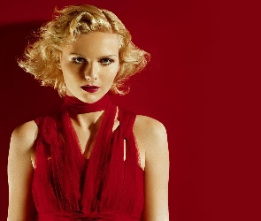 Czerwone, Dodatki, Kirsten Dunst